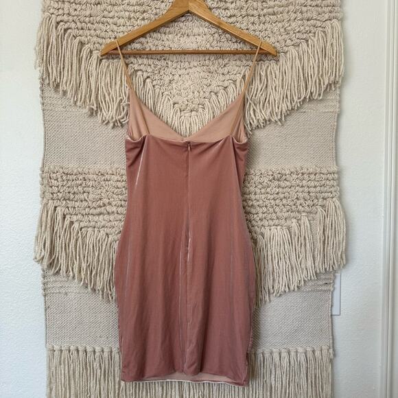 Meshki Velvet Bodycon Mini Dress - Picture 9 of 9